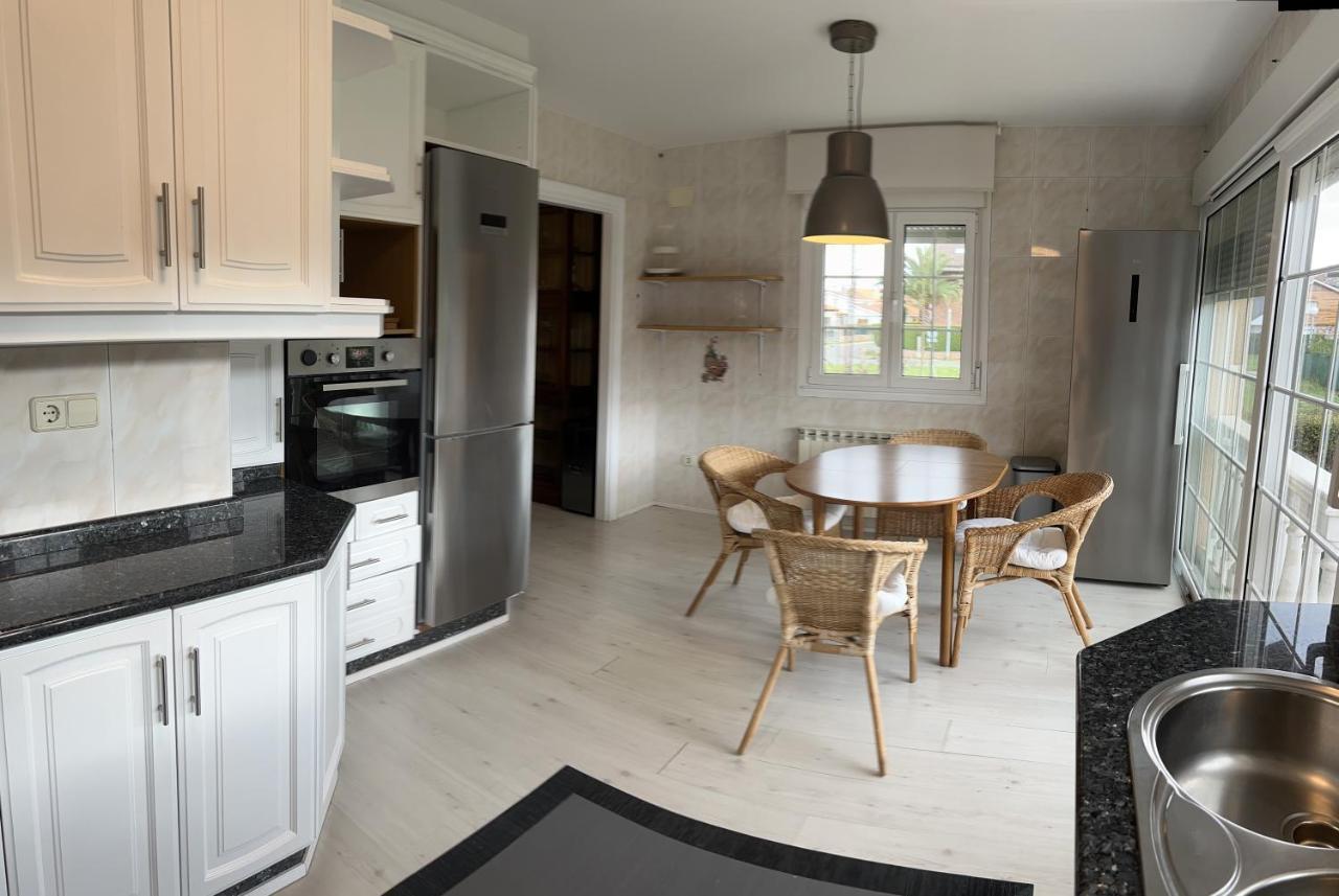 Ribadesella Playa 3 Villa Ngoại thất bức ảnh